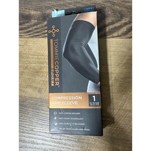 TOMMIE COPPER COMPRESSION ARM SLEEVE JOINT PAIN RELIEF SMALL/MEDIUM - BLACK